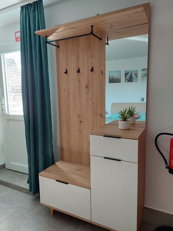 Studio Apartma Zirovnik 戈雷尼斯卡地区采尔克列 外观 照片